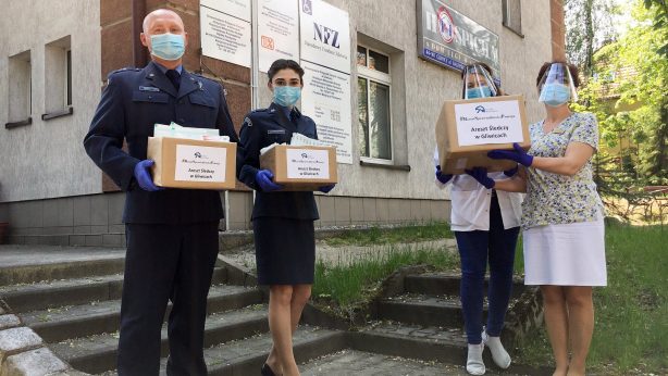 Areszt Śledczy przekazuje dary Hospicjum Miłosierdzia Bożego w Gliwicach